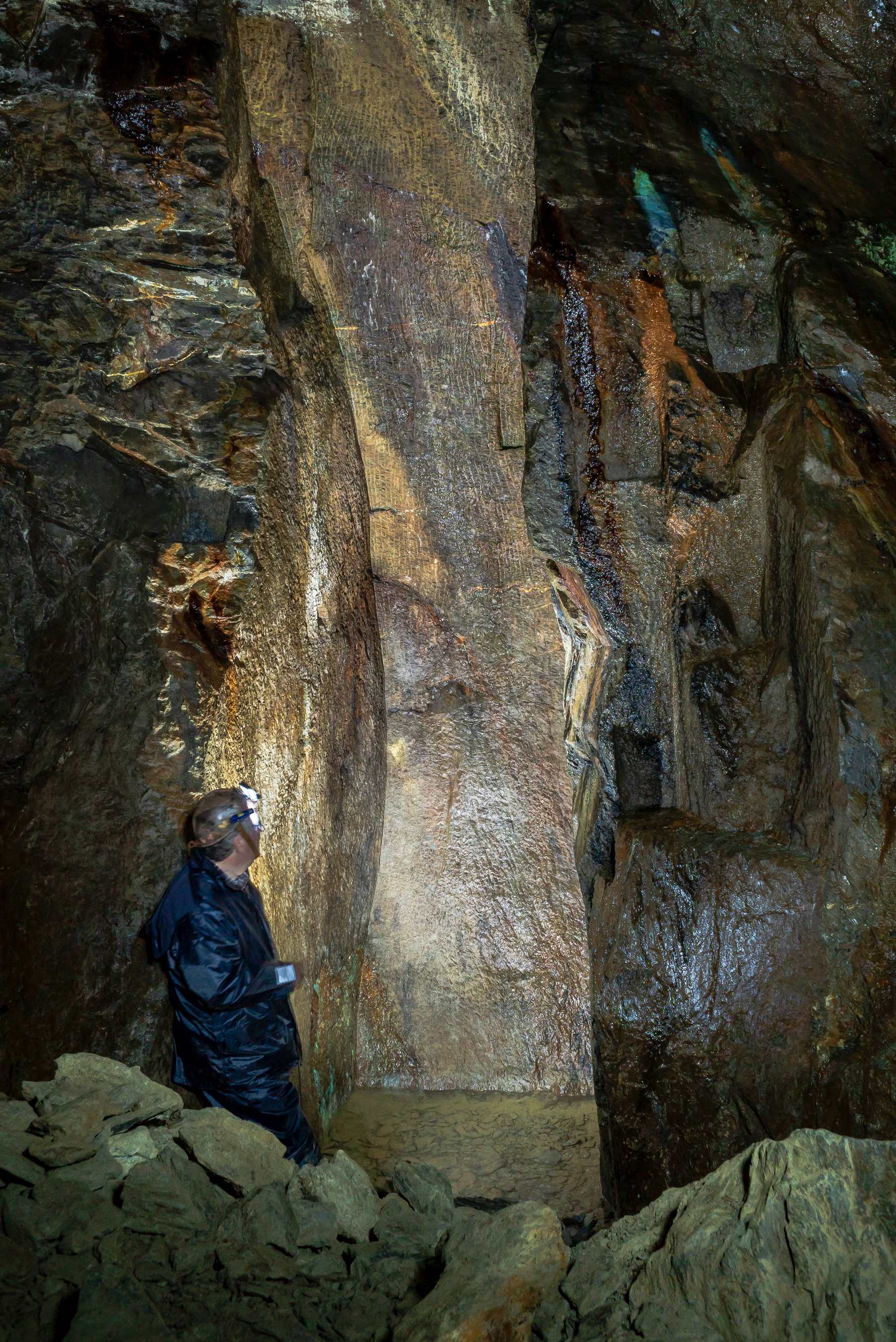 Elizabethan water wheel cut out